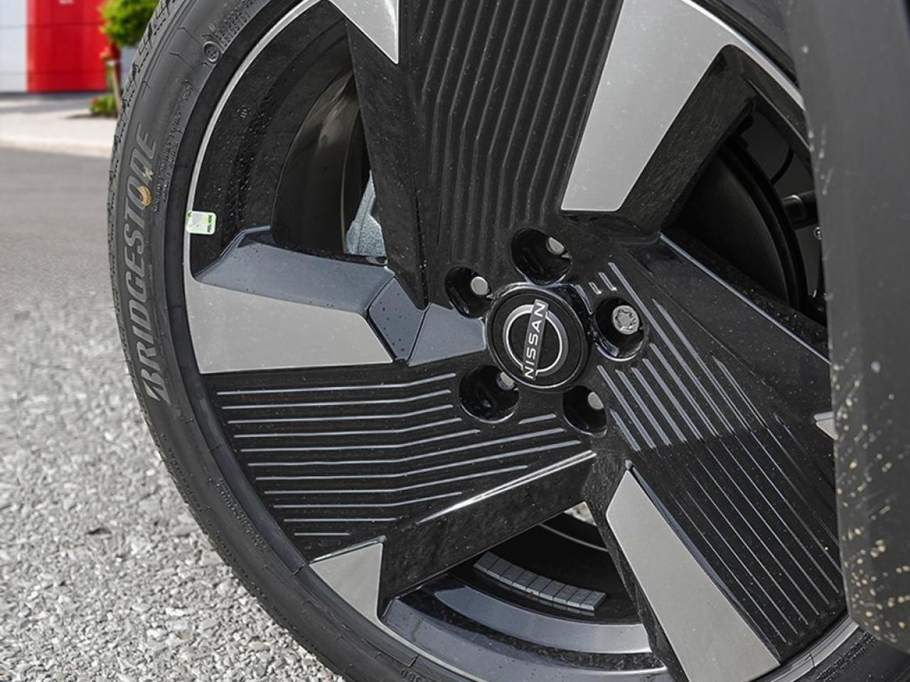 2026 Nissan Kicks SR 4dr All-Wheel Drive Photo