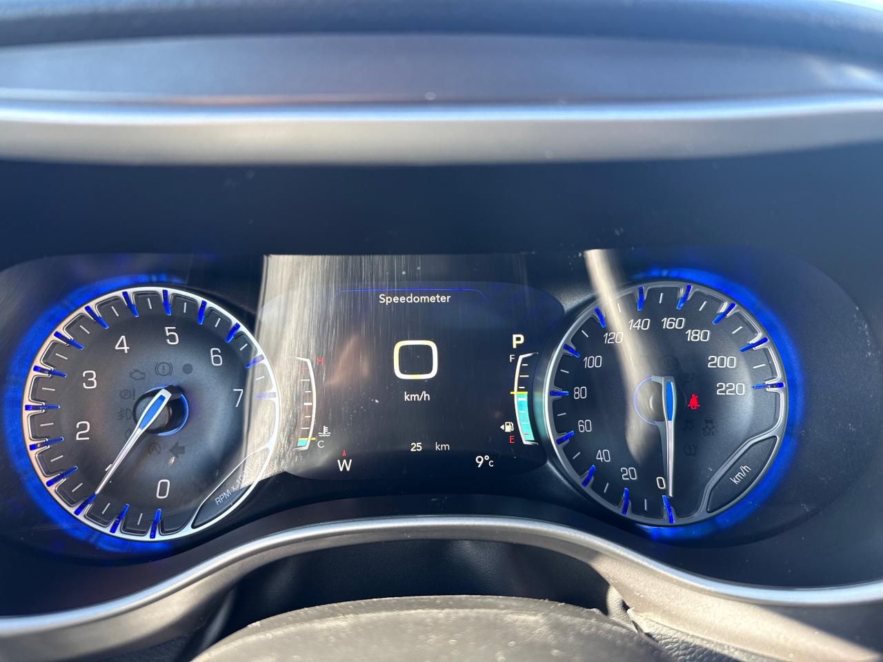 2026 Chrysler Pacifica Select Front-Wheel Drive Passenger Van Photo