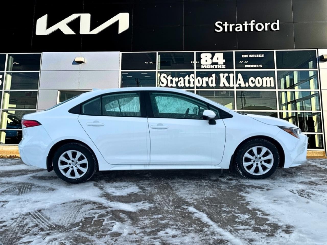 2025 Toyota Corolla LE Photo4