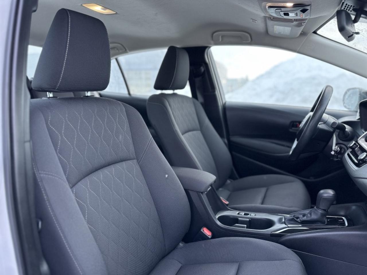 2025 Toyota Corolla LE Photo