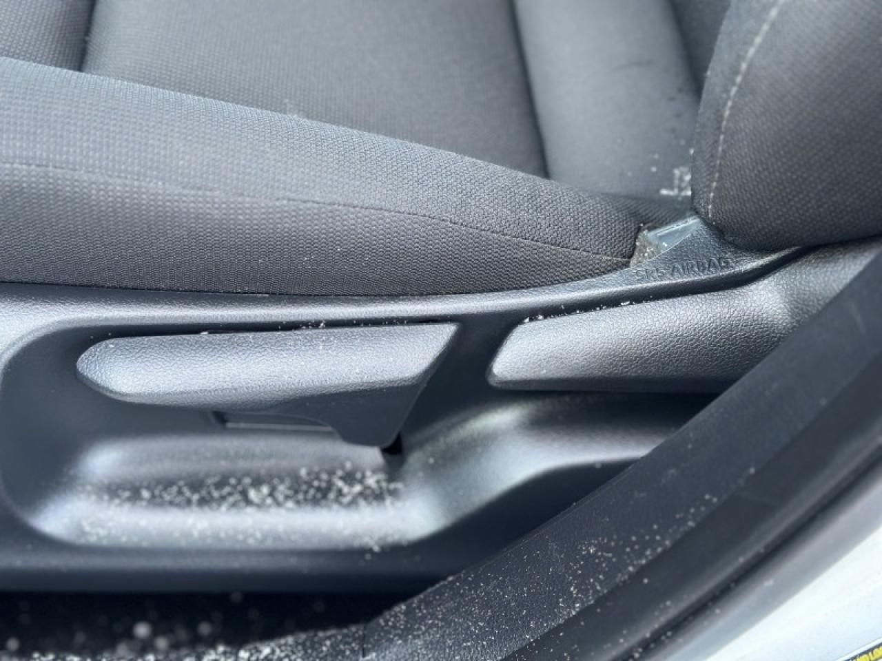 2025 Toyota Corolla LE Photo