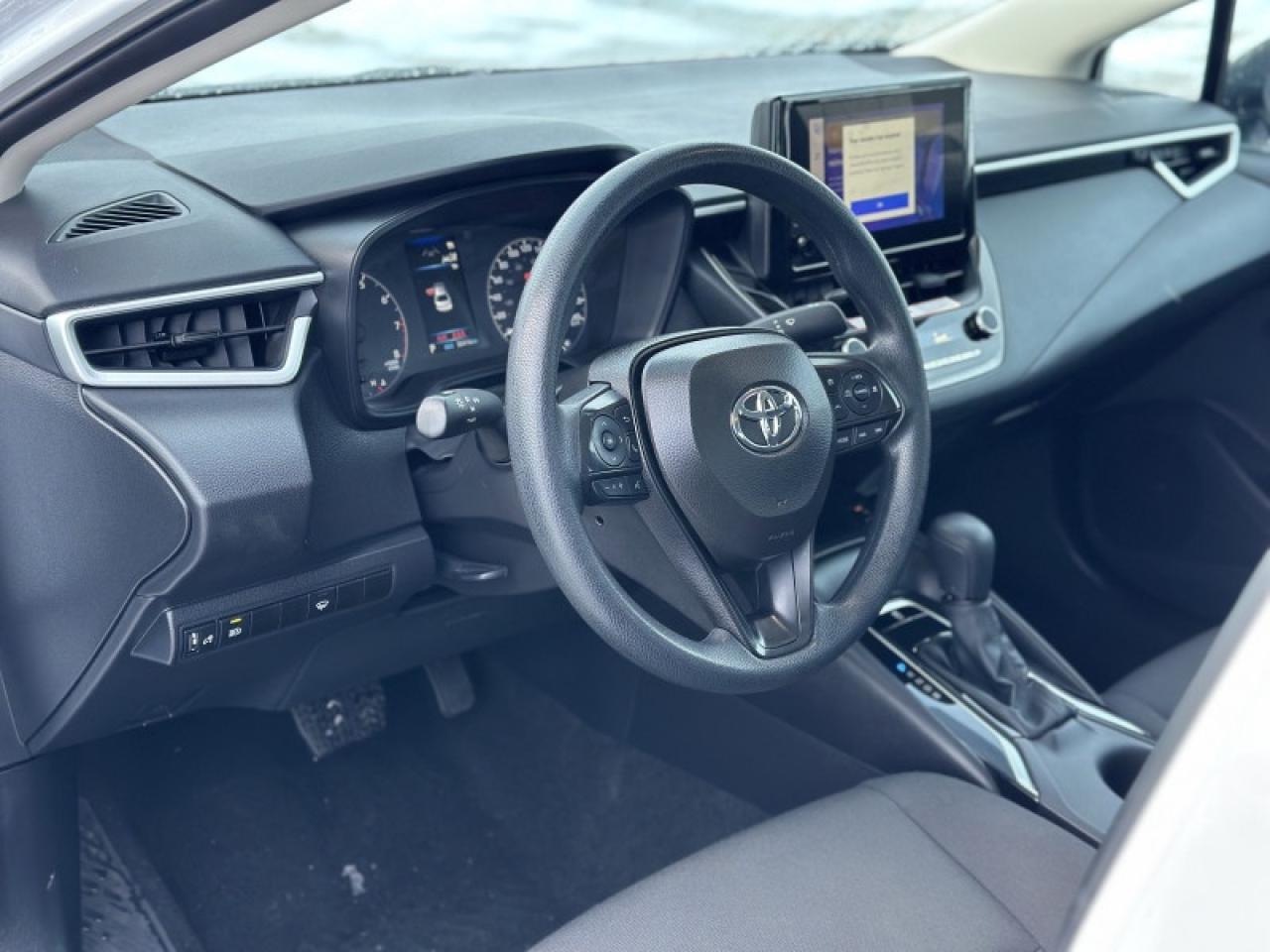 2025 Toyota Corolla LE Photo