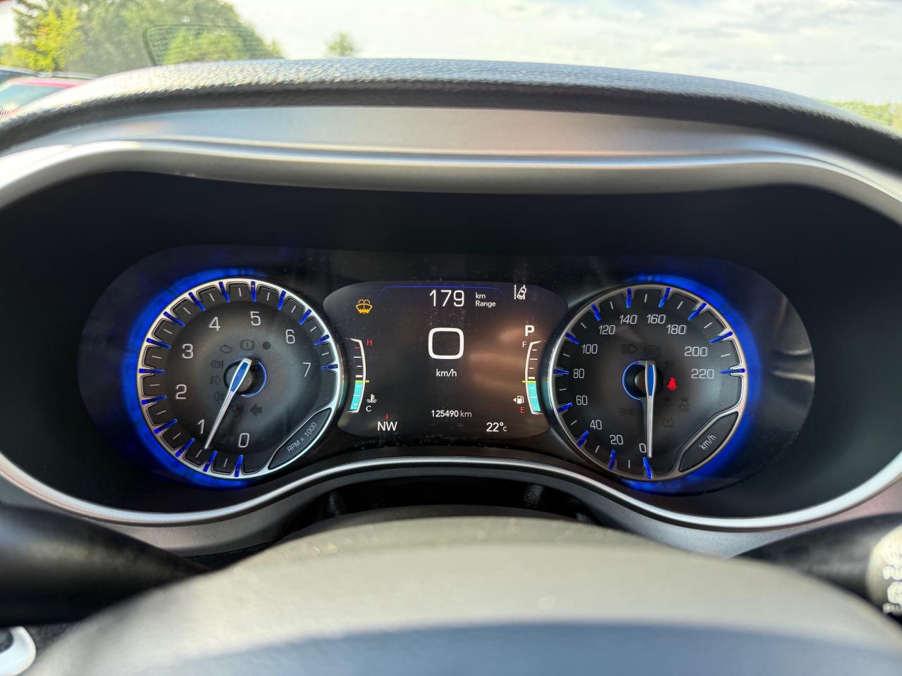 2022 Chrysler Pacifica Touring Front-Wheel Drive Passenger Van Photo