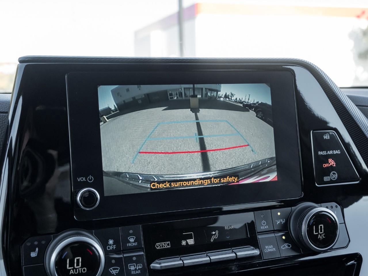 2023 Toyota Highlander XSE 4dr All-Wheel Drive Photo