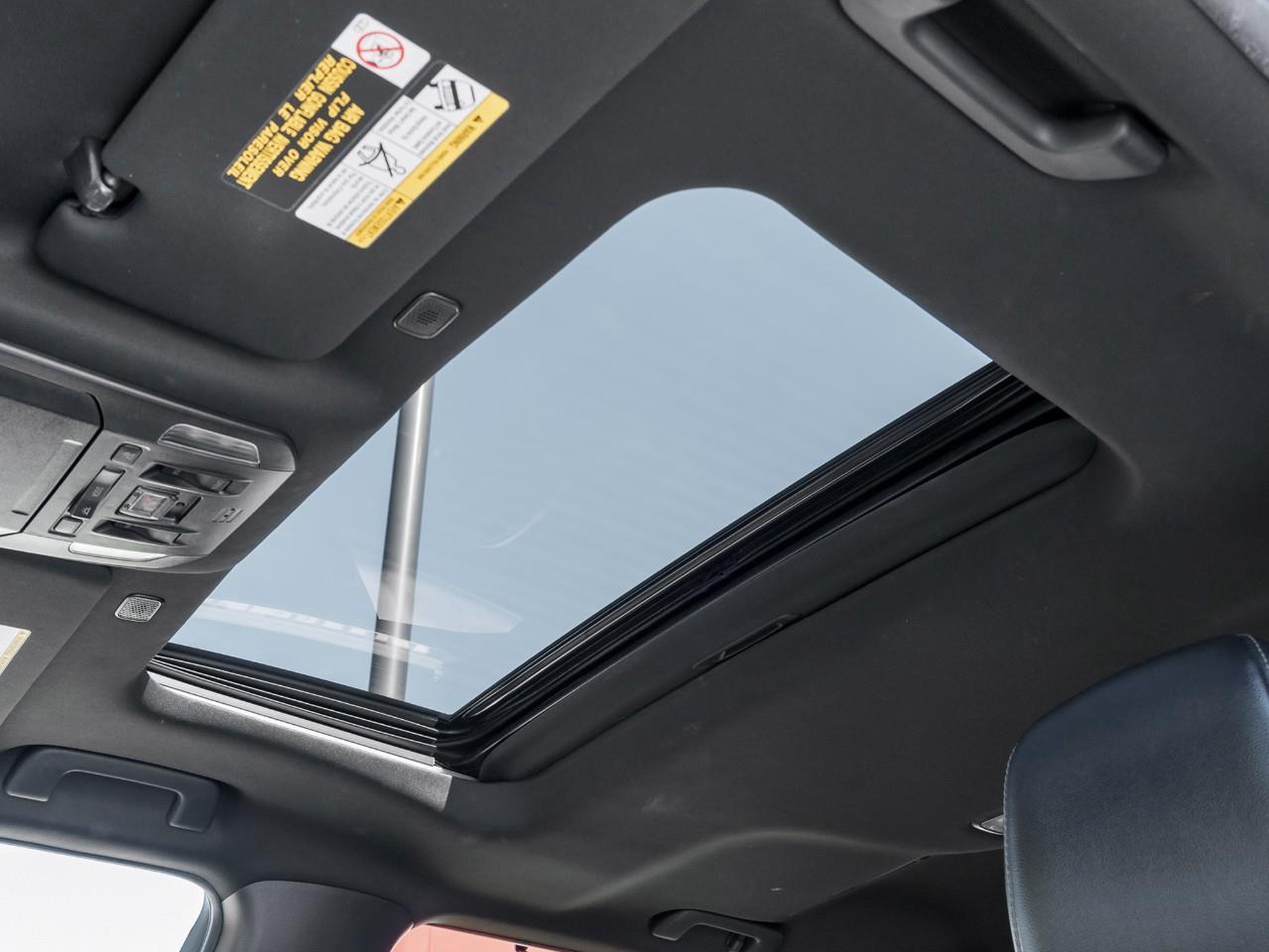 2023 Toyota Highlander XSE 4dr All-Wheel Drive Photo