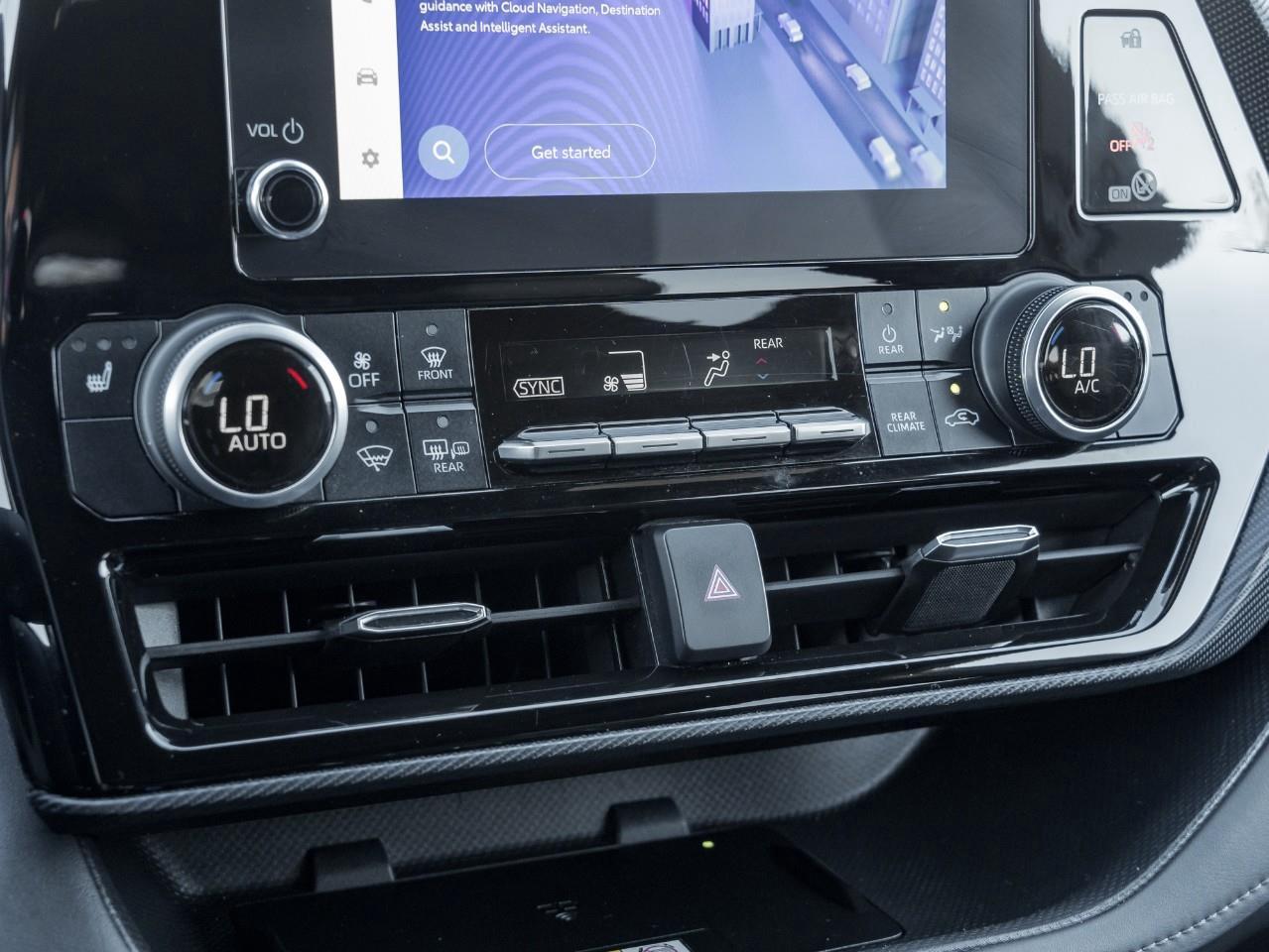 2023 Toyota Highlander XSE 4dr All-Wheel Drive Photo