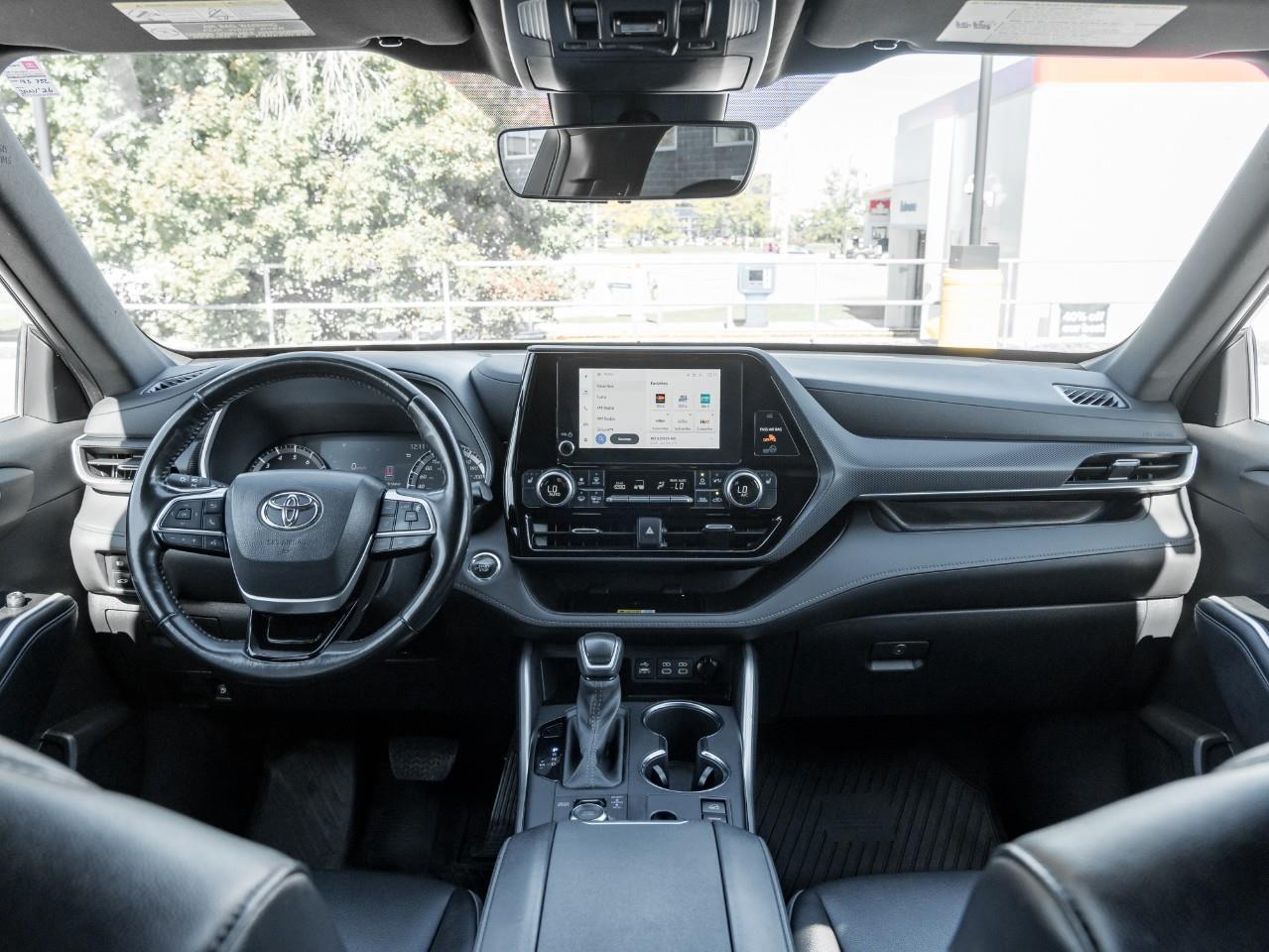 2023 Toyota Highlander XSE 4dr All-Wheel Drive Photo