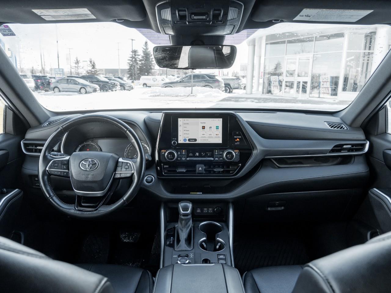 2023 Toyota Highlander XSE 4dr All-Wheel Drive Photo