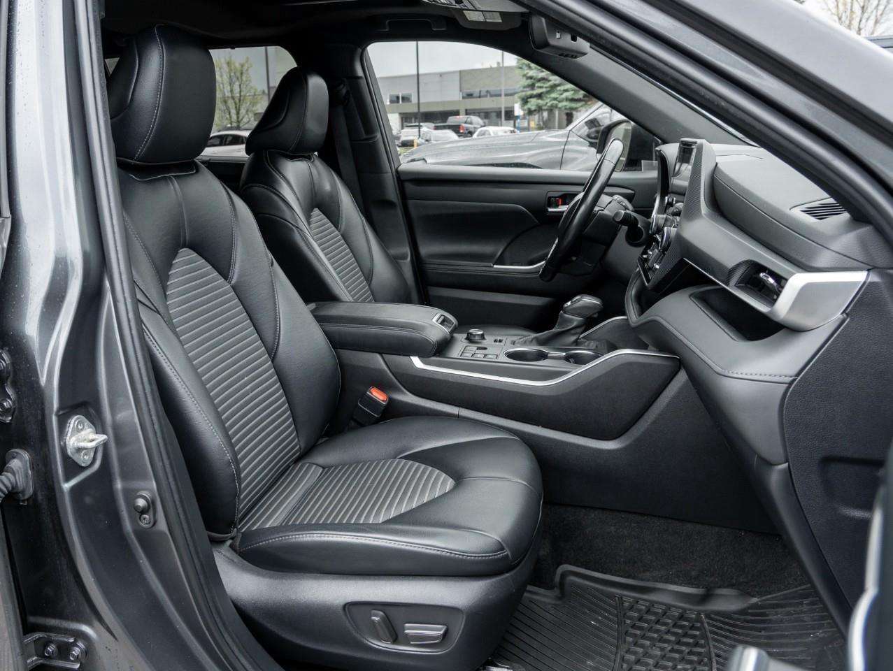 2023 Toyota Highlander XSE 4dr All-Wheel Drive Photo