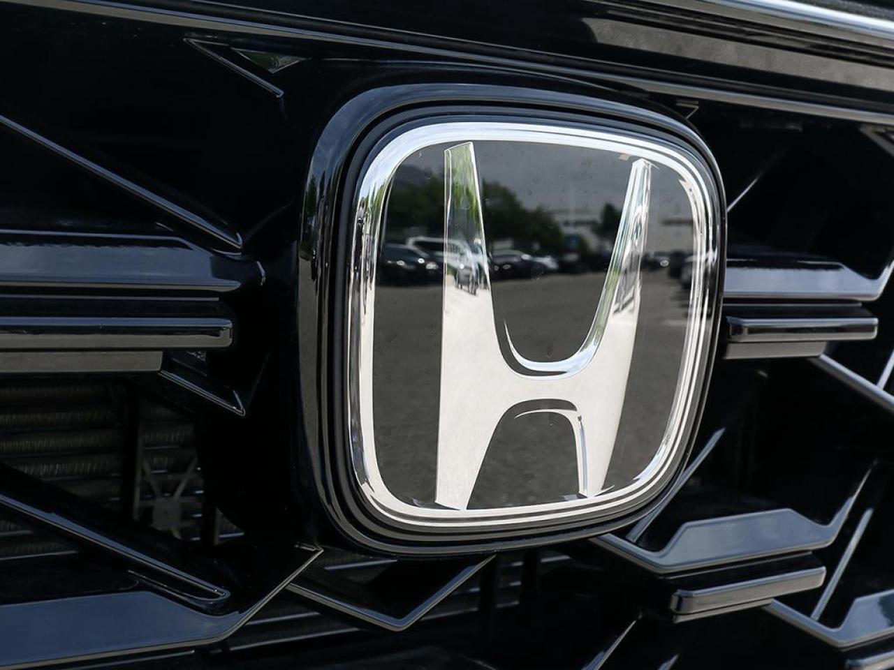 2026 Honda CR-V Hybrid Touring 4dr All-Wheel Drive Photo