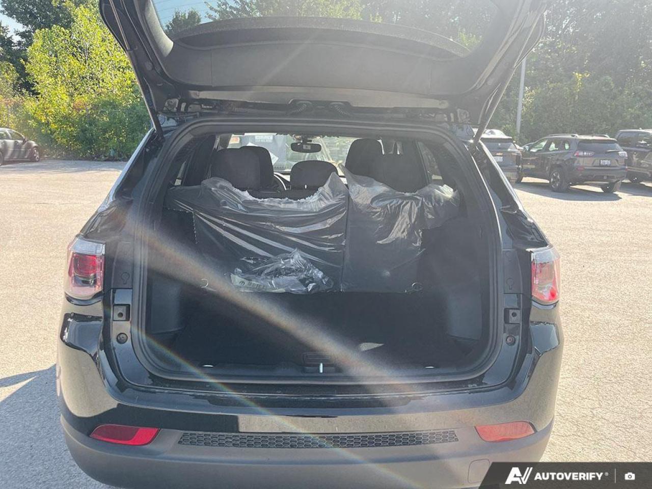 2025 Jeep Compass Sport 4dr 4x4 Photo