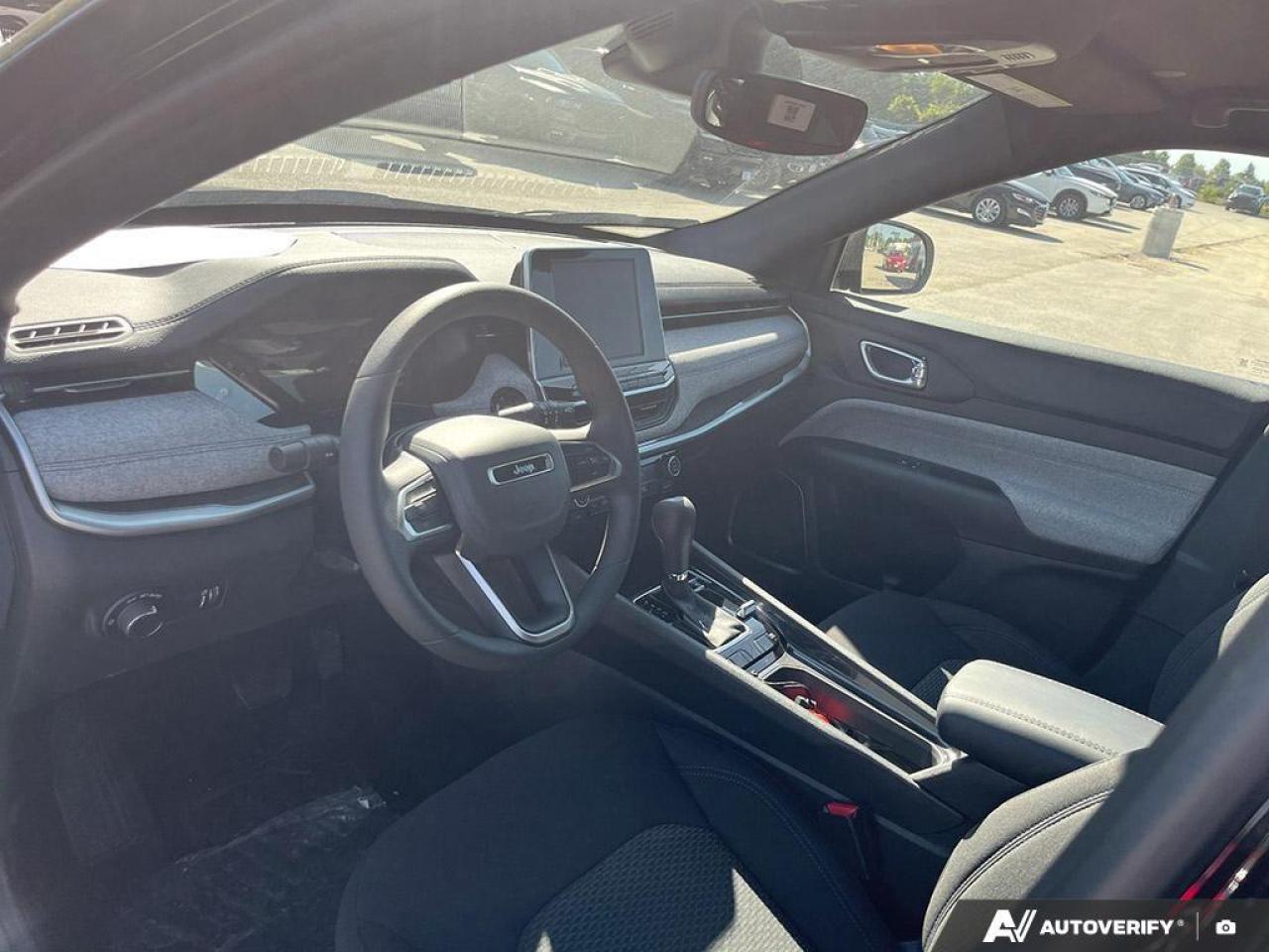 2025 Jeep Compass Sport 4dr 4x4 Photo