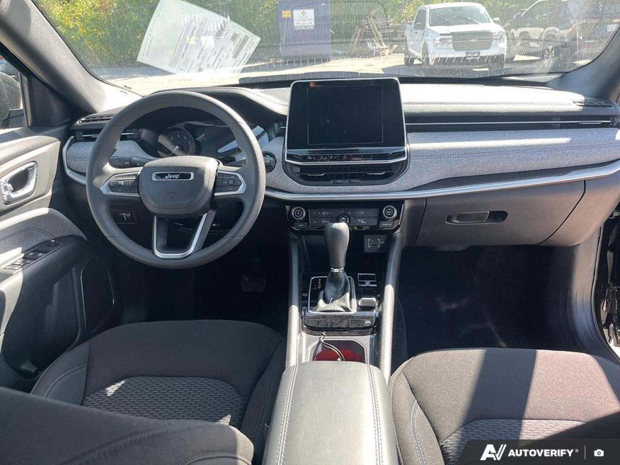 2025 Jeep Compass Sport 4dr 4x4 Photo