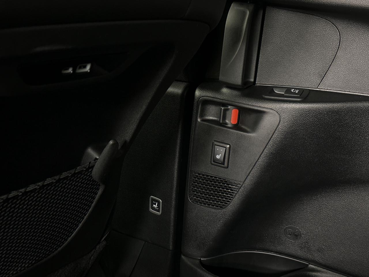 2024 Chrysler Pacifica Limited Front-Wheel Drive Passenger Van Photo