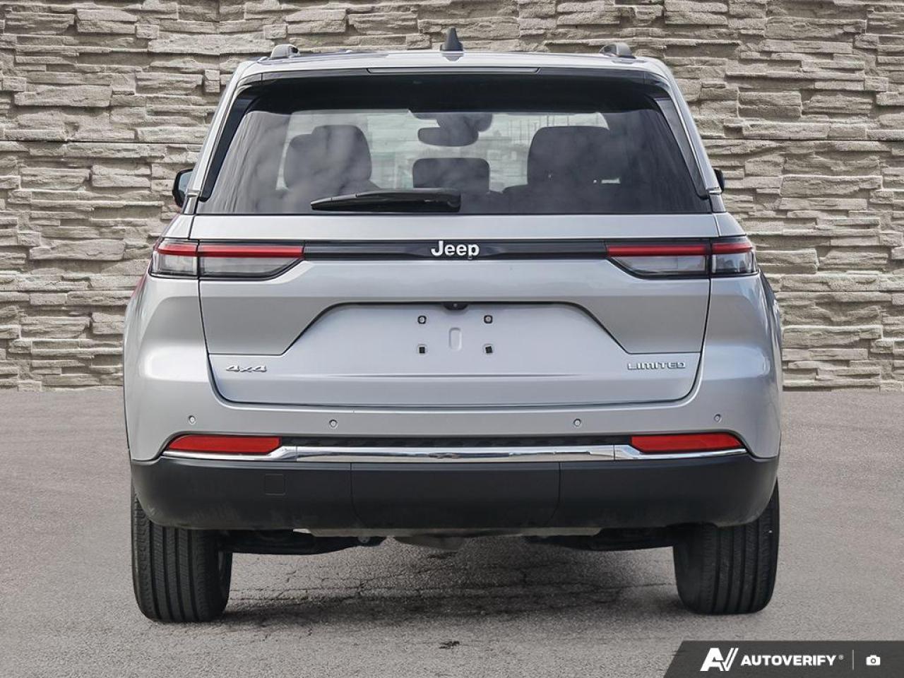 2023 Jeep Grand Cherokee Limited 4dr 4x4 Photo