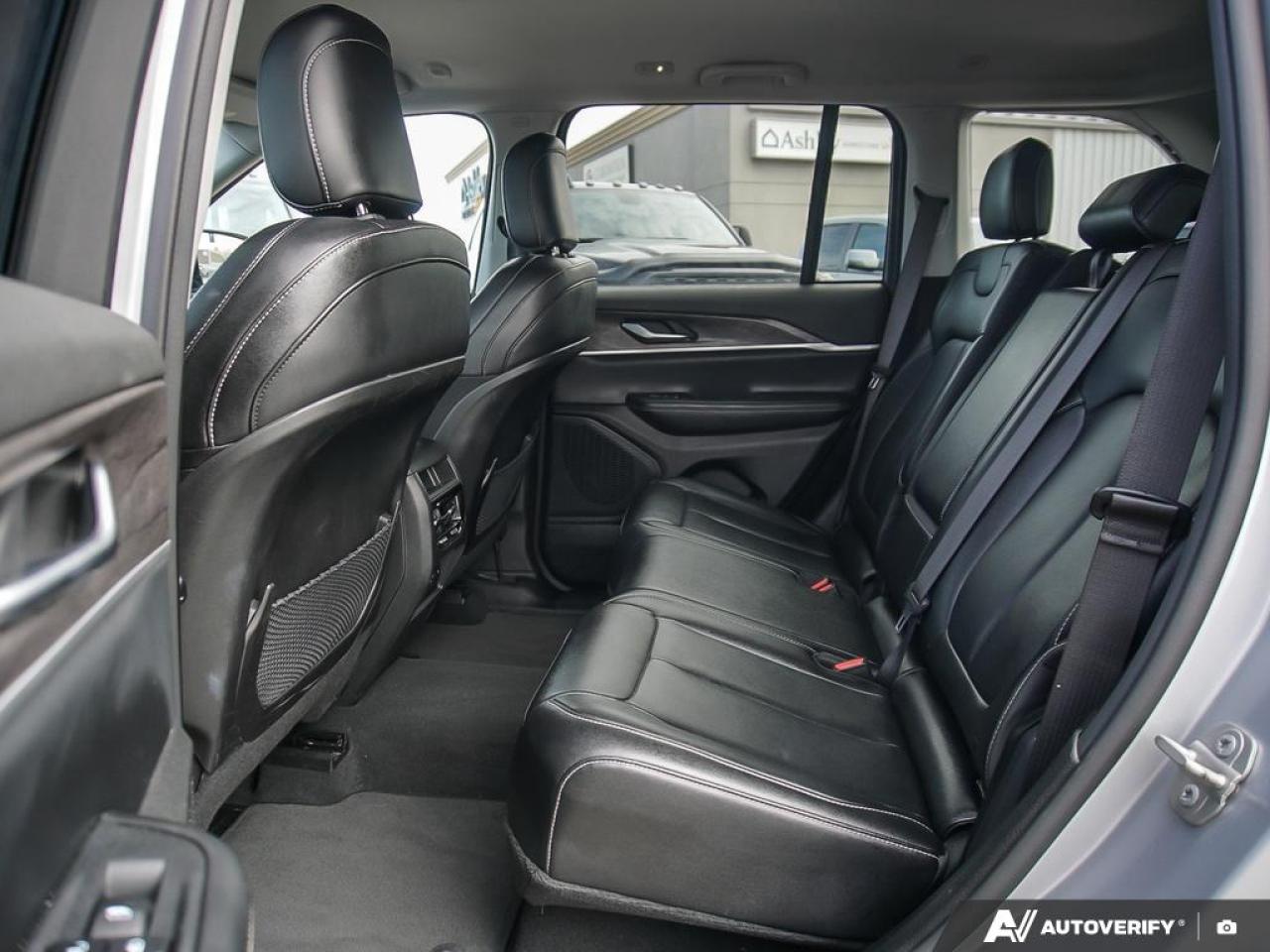 2023 Jeep Grand Cherokee Limited 4dr 4x4 Photo