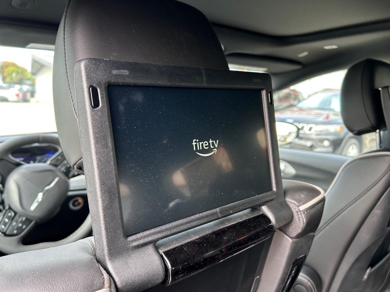 2024 Chrysler Pacifica Limited Front-Wheel Drive Passenger Van Photo