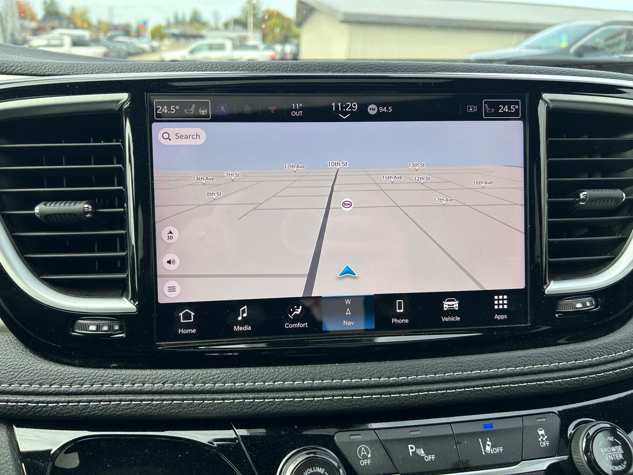 2024 Chrysler Pacifica Limited Front-Wheel Drive Passenger Van Photo