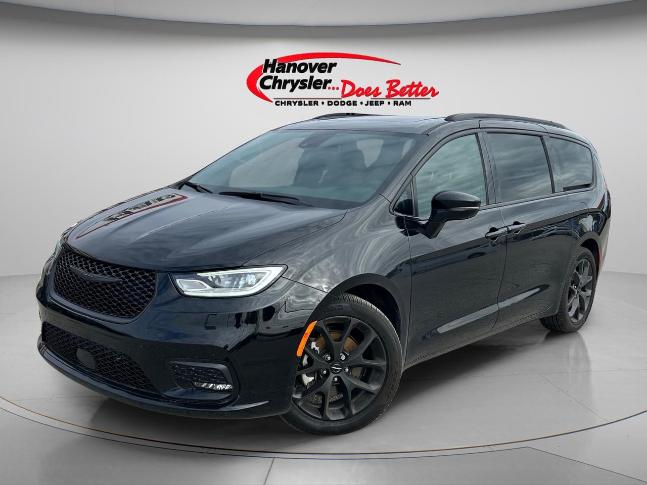 2024 Chrysler Pacifica Limited Front-Wheel Drive Passenger Van Photo