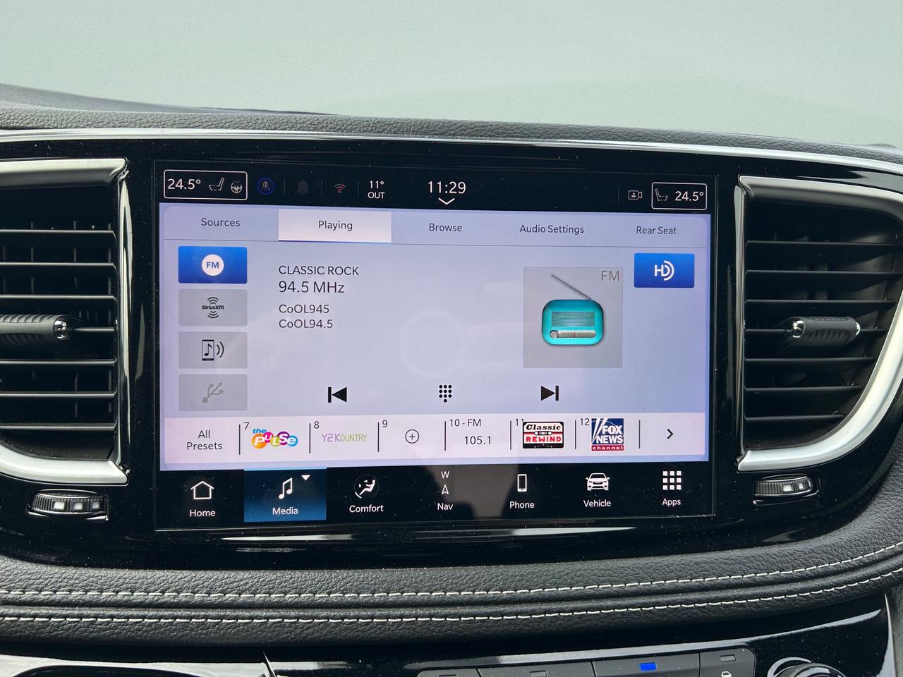 2024 Chrysler Pacifica Limited Front-Wheel Drive Passenger Van Photo