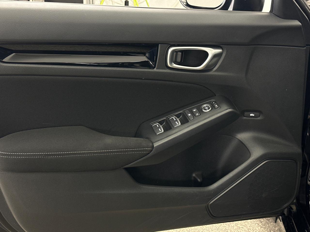 2023 Honda Civic EX 4dr Sedan Photo