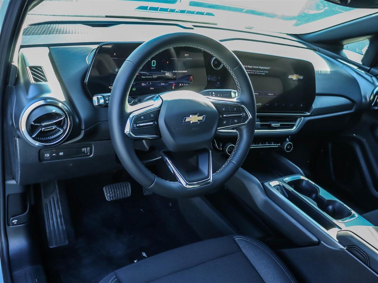 2026 Chevrolet Equinox EV 4dr LT Photo