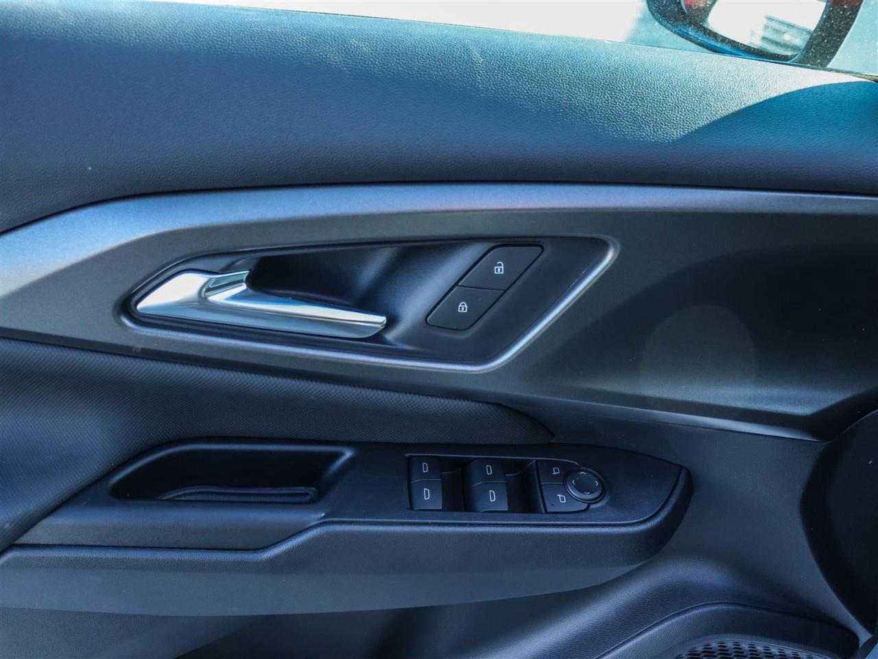 2026 Chevrolet Equinox EV 4dr LT Photo