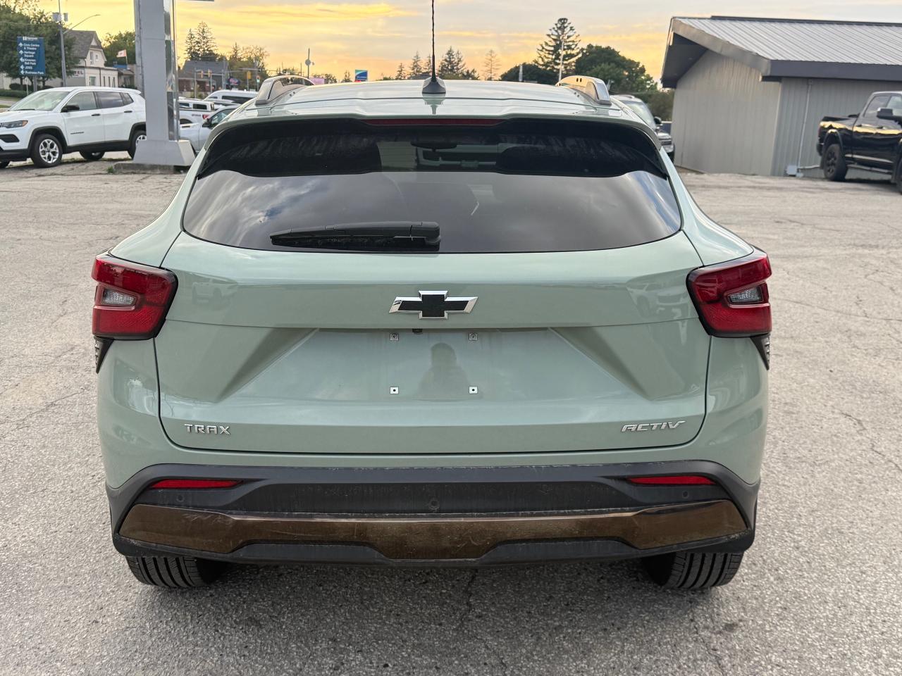 2025 Chevrolet Trax ACTIV 4dr Front-Wheel Drive Photo2