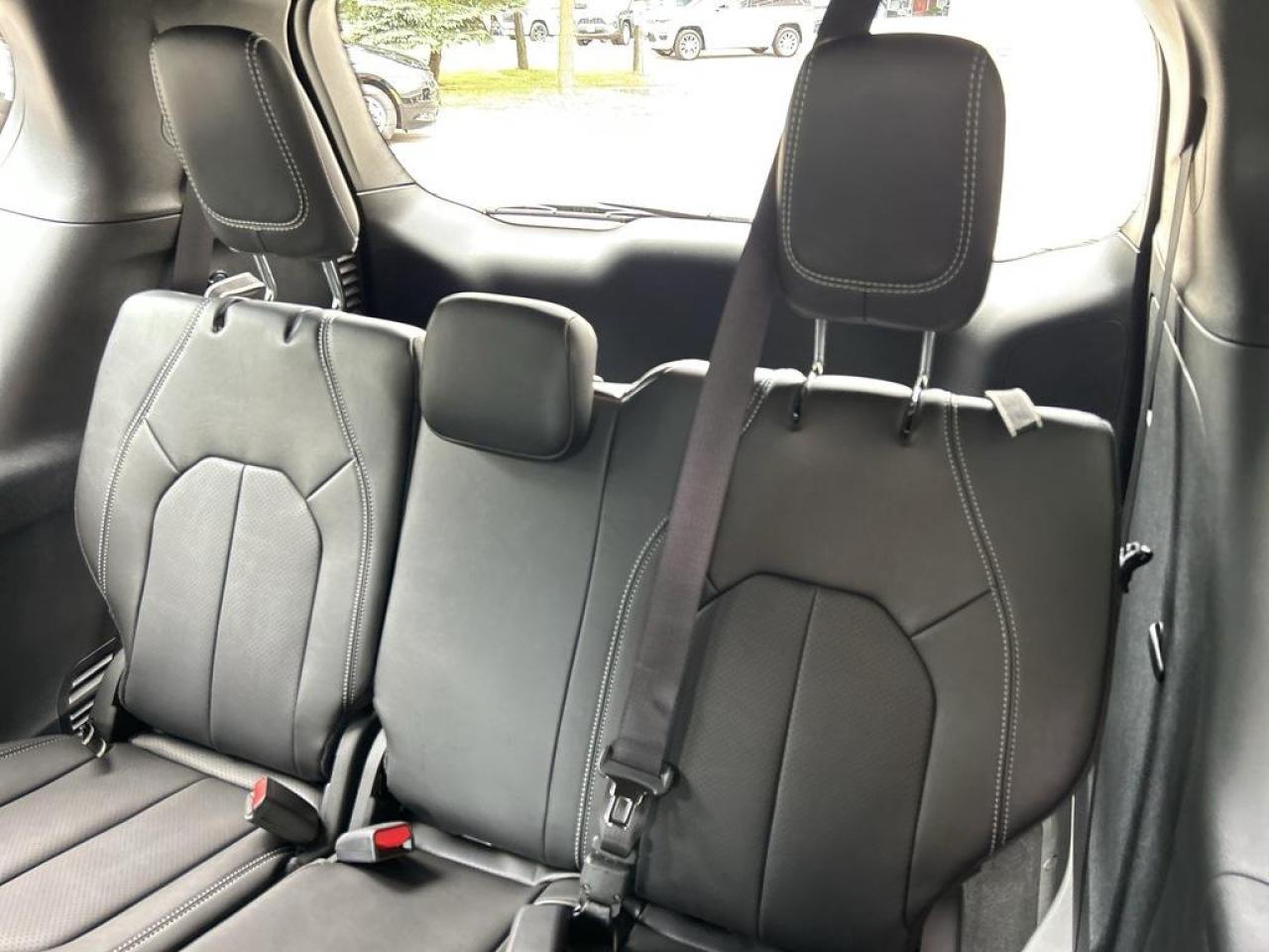 2025 Chrysler Grand Caravan SXT Front-Wheel Drive Passenger Van Photo