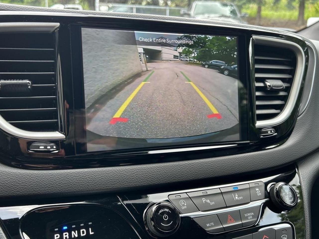 2025 Chrysler Grand Caravan SXT Front-Wheel Drive Passenger Van Photo