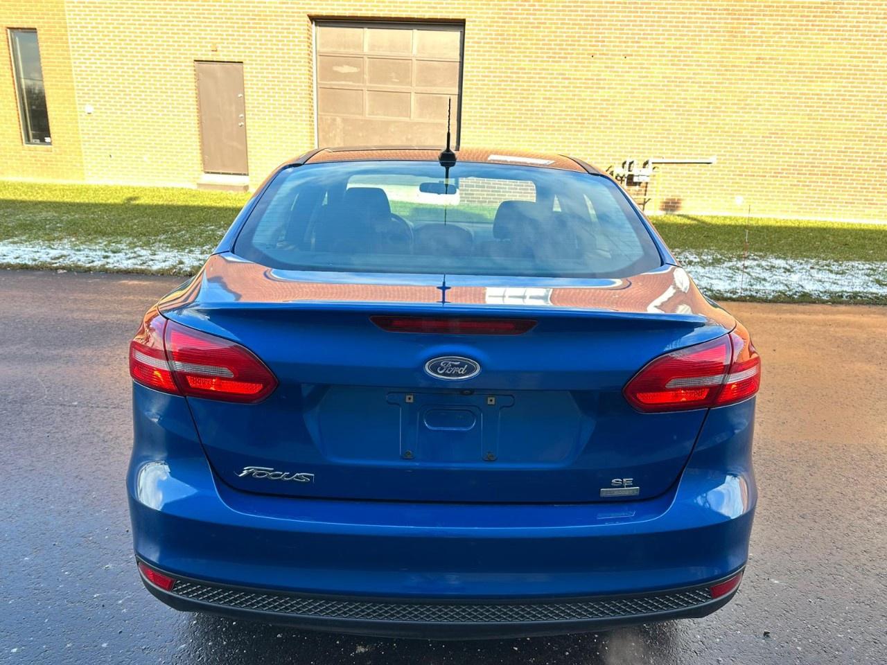 2018 Ford Focus SE SEDAN Photo