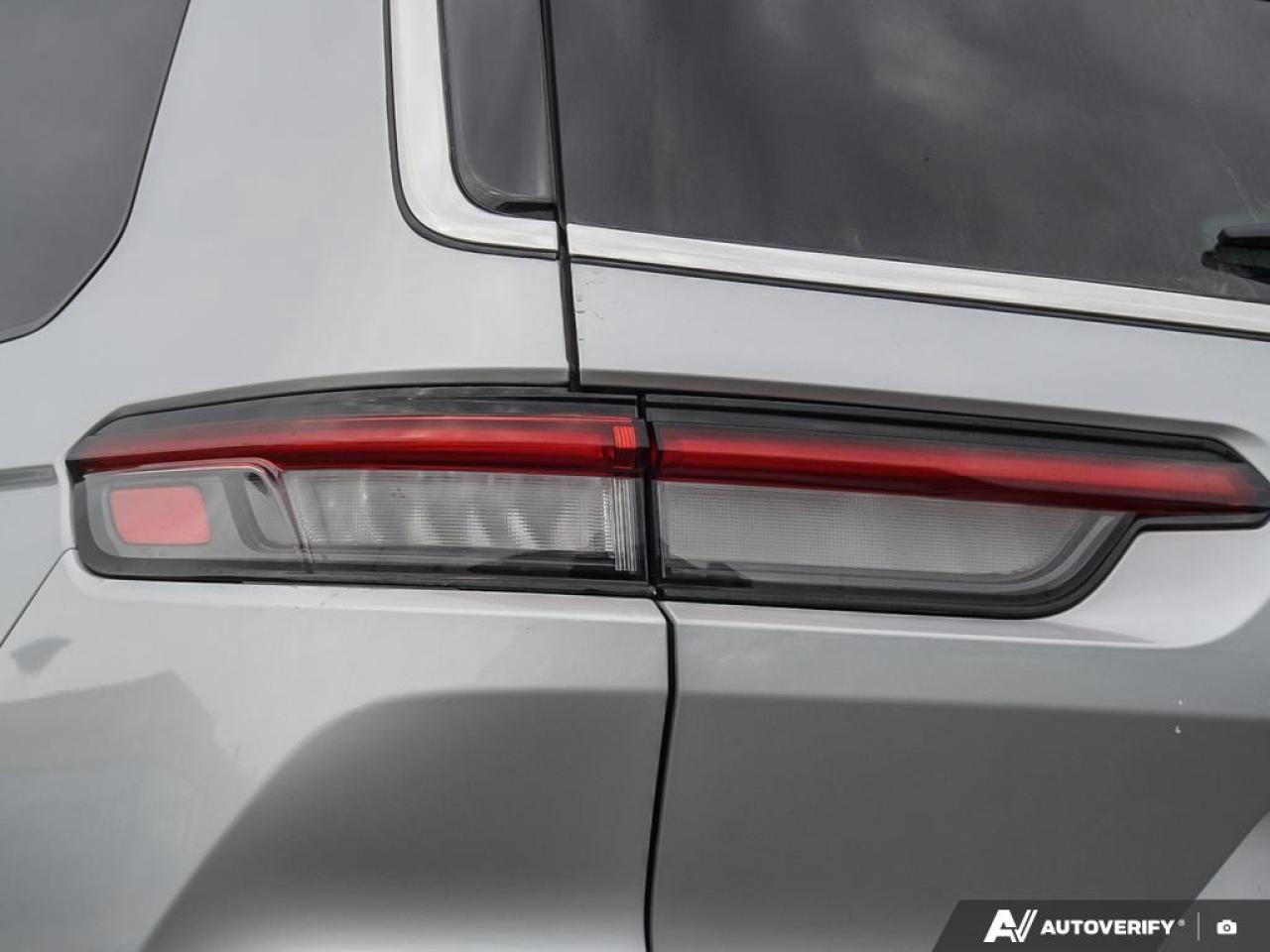 2024 Jeep Grand Cherokee L Limited 4dr 4x4 Photo