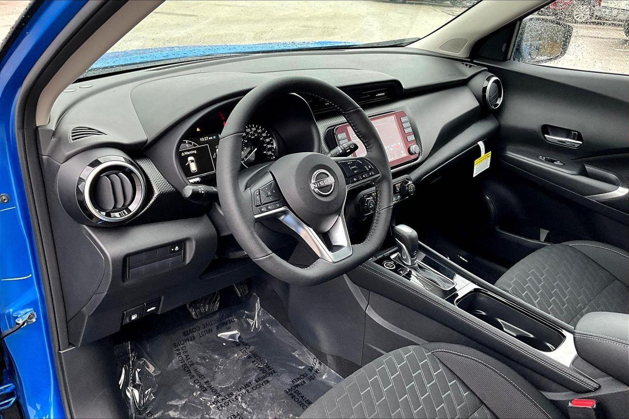 2025 Nissan Kicks Play SV 4dr Front-Wheel Drive Photo