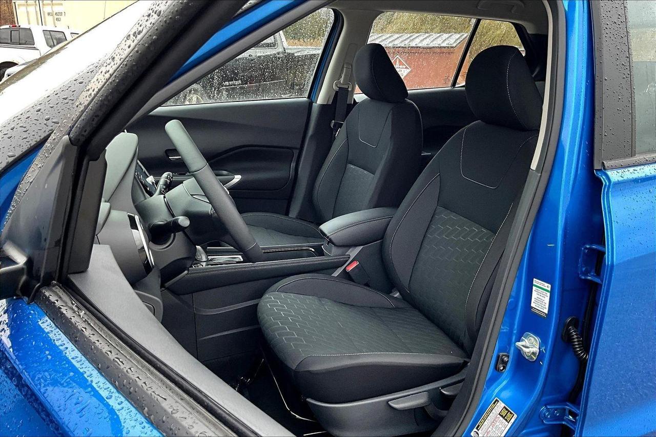 2025 Nissan Kicks Play SV 4dr Front-Wheel Drive Photo