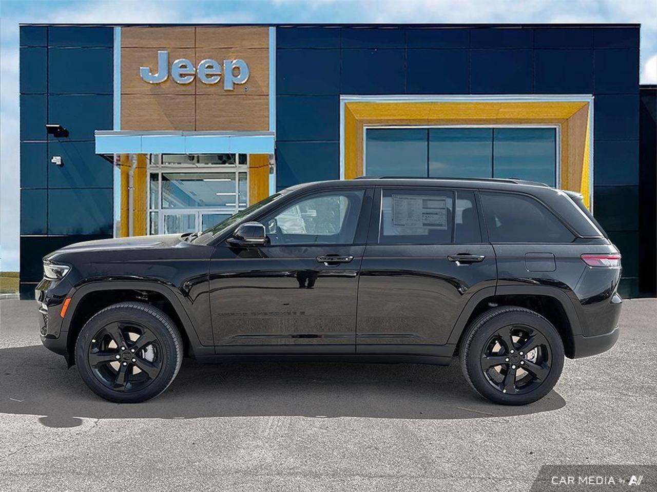 2025 Jeep Grand Cherokee Limited 4dr 4x4 Photo2