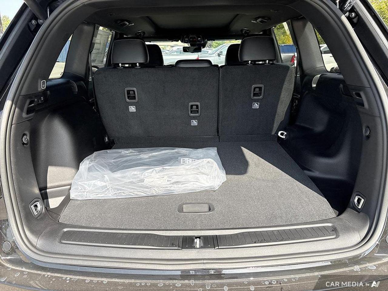 2025 Jeep Grand Cherokee Limited 4dr 4x4 Photo