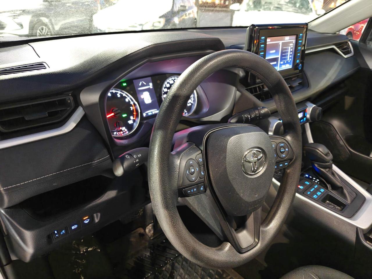 2022 Toyota RAV4 LE 4dr All-wheel Drive Photo