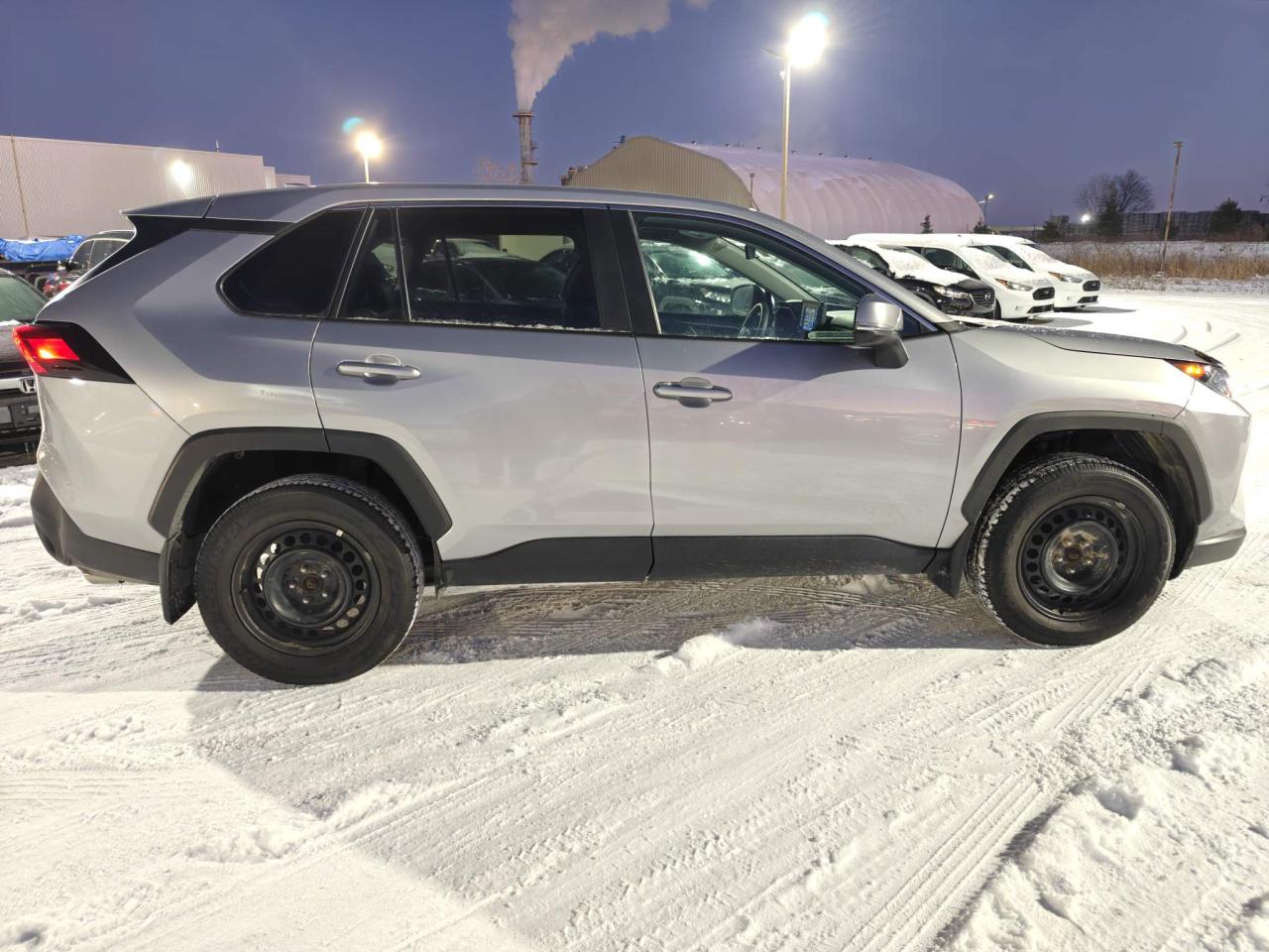 2022 Toyota RAV4 LE 4dr All-wheel Drive Photo