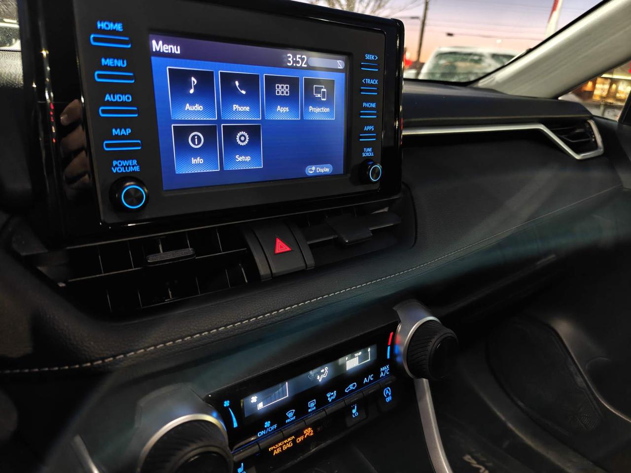 2022 Toyota RAV4 LE 4dr All-wheel Drive Photo