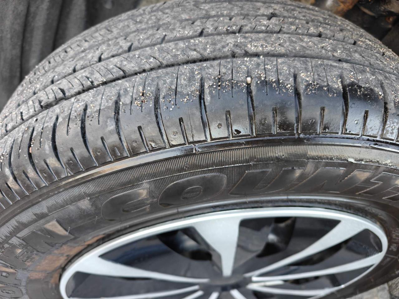 2022 Toyota RAV4 LE 4dr All-wheel Drive Photo