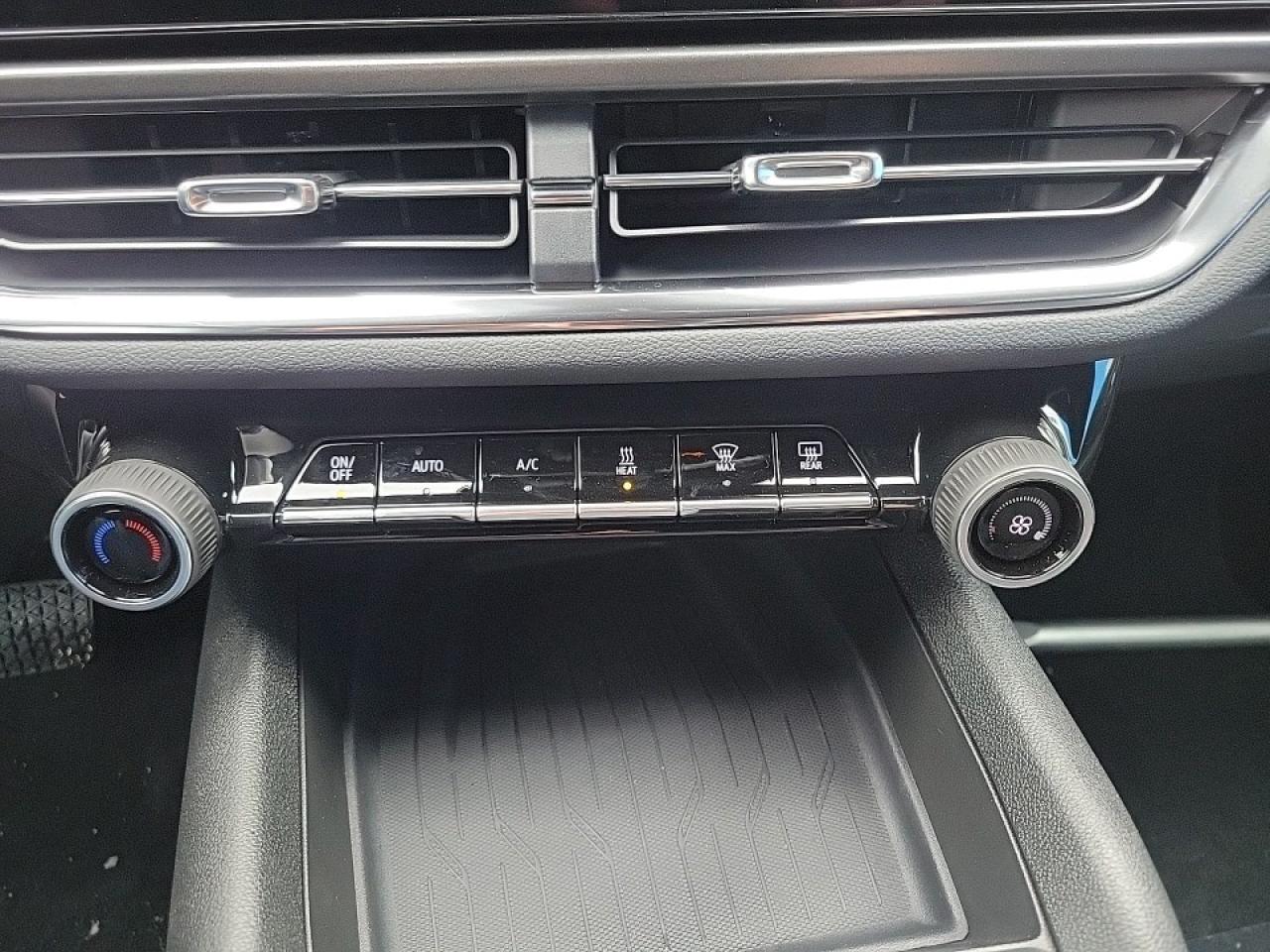 2026 Chevrolet Equinox EV LT 4dr Photo