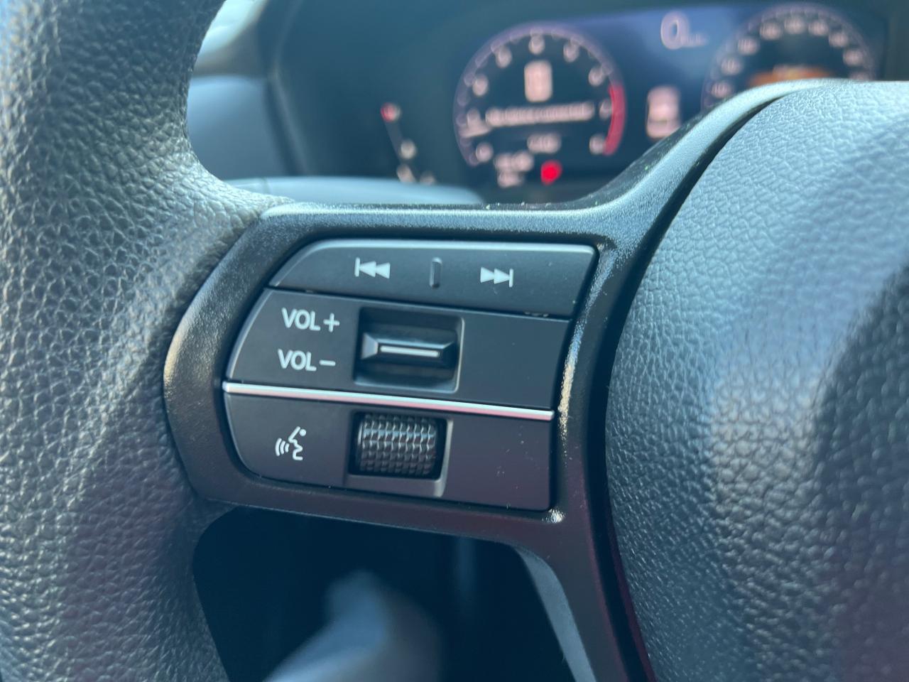 2023 Honda Accord EX 4DR SEDAN Photo