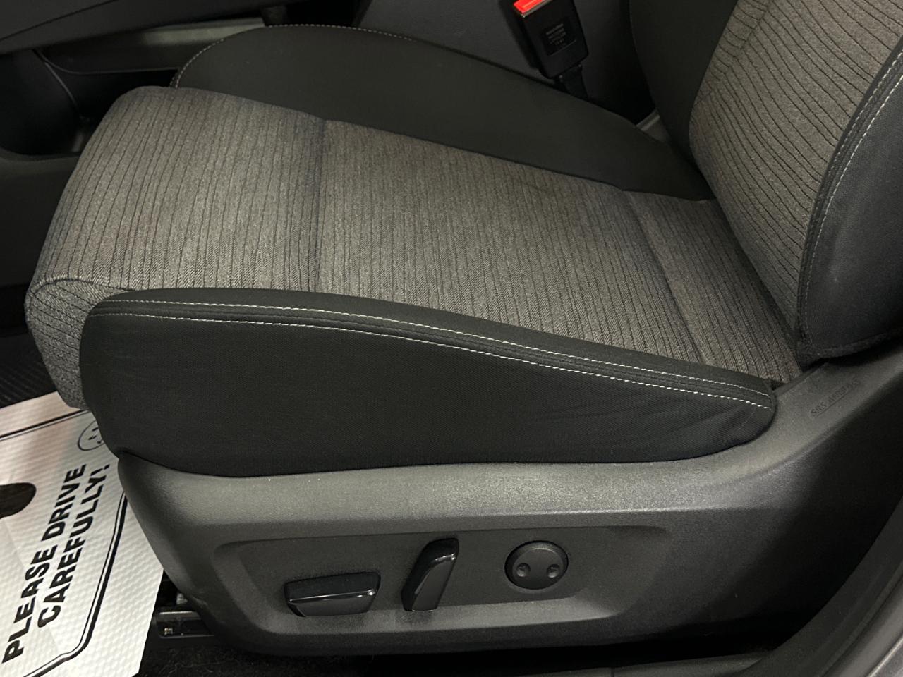 2023 Nissan Rogue SV Moonroof 4dr All-Wheel Drive Sport Utility Photo