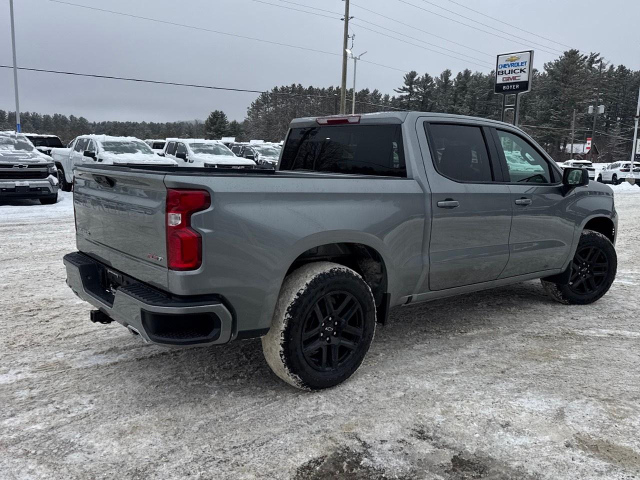 2026 Chevrolet Silverado 1500 Crew Cab Short Box 4-Wheel Drive RST Photo4