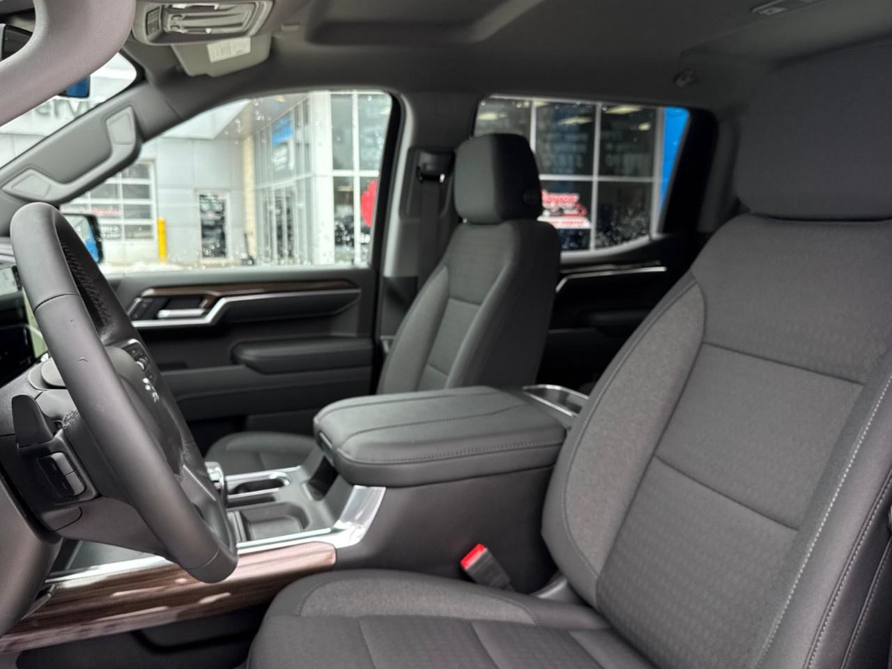 2026 Chevrolet Silverado 1500 Crew Cab Short Box 4-Wheel Drive RST Photo