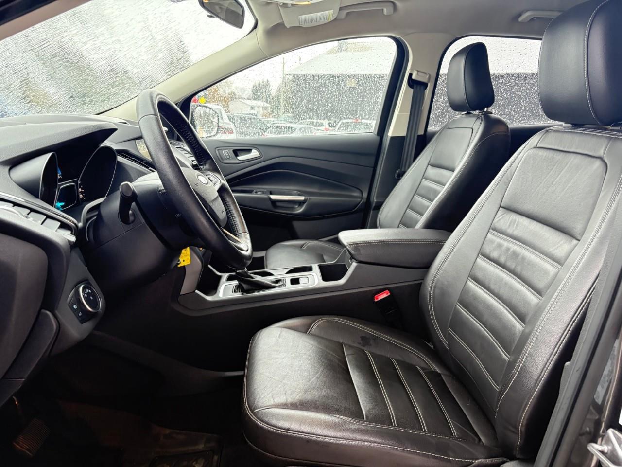 2018 Ford Escape SEL 4dr 4x4 Photo