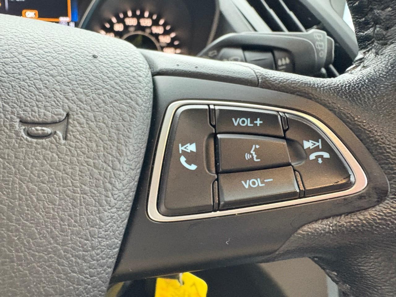 2018 Ford Escape SEL 4dr 4x4 Photo