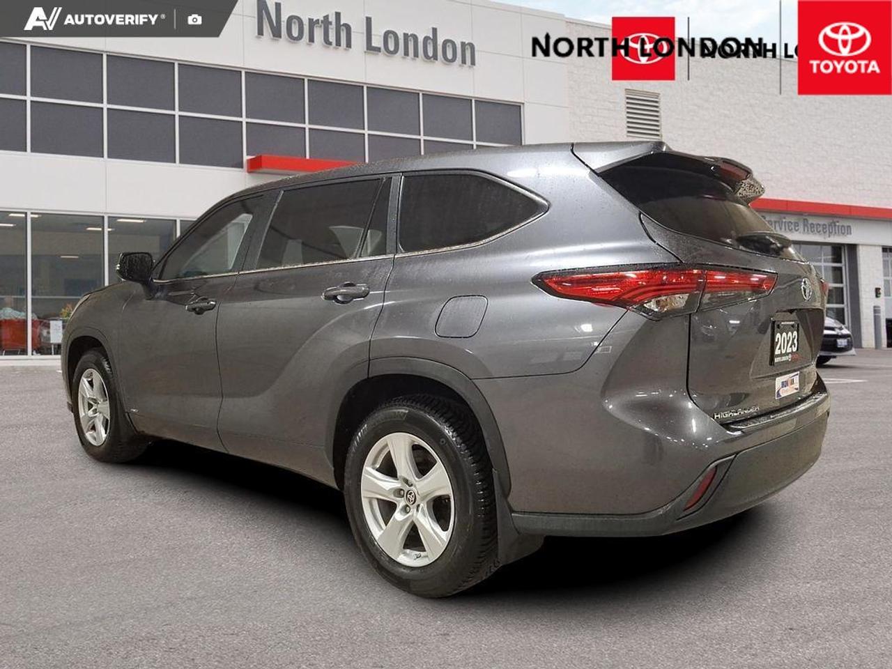 2023 Toyota Highlander Hybrid LE 4dr All-Wheel Drive Photo