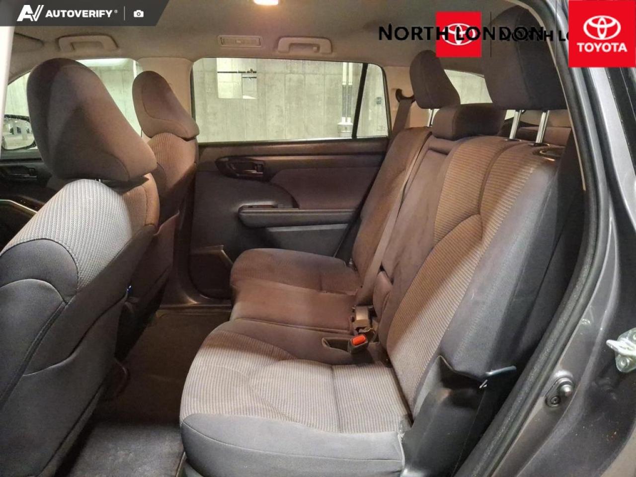 2023 Toyota Highlander Hybrid LE 4dr All-Wheel Drive Photo