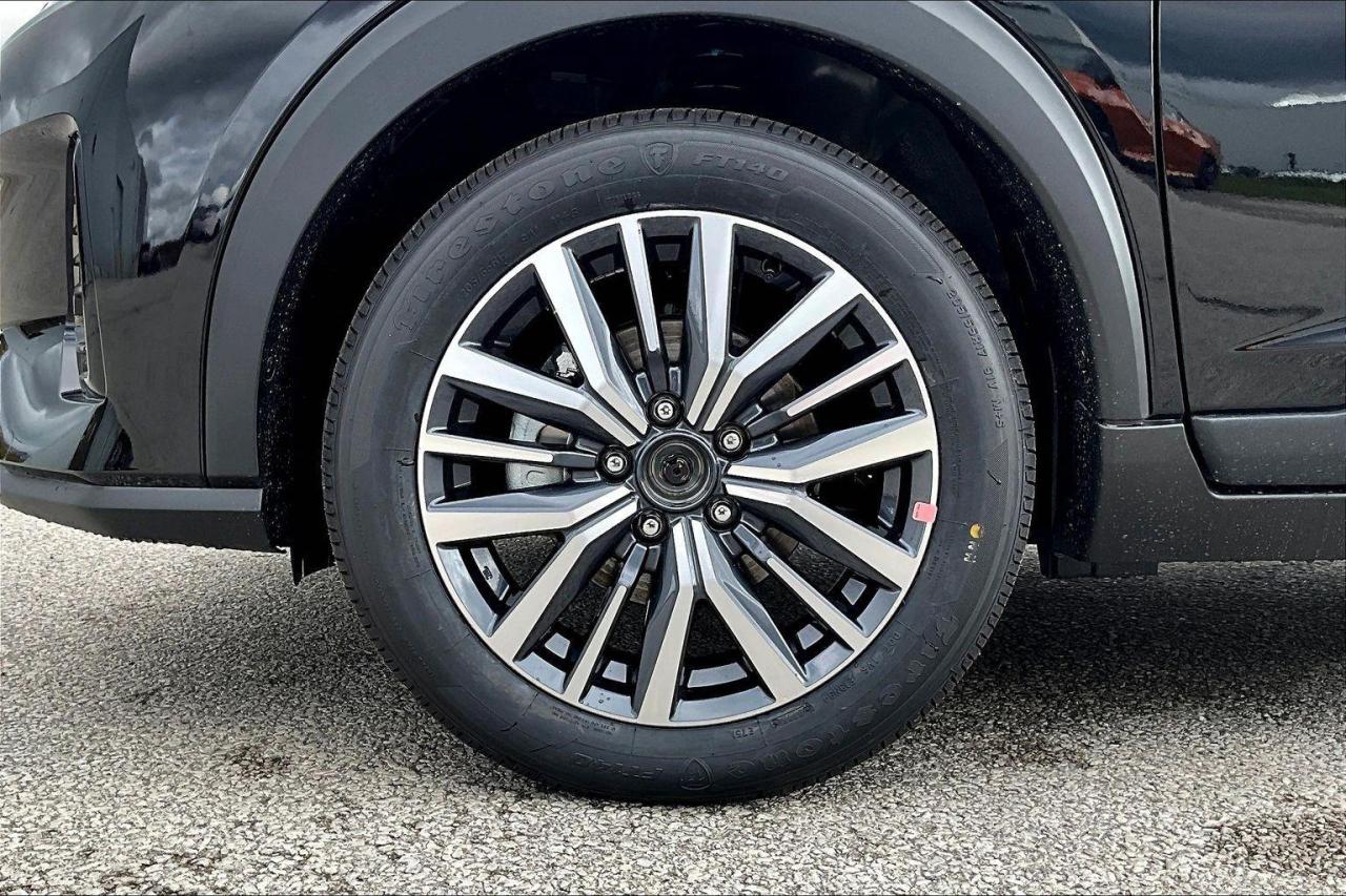 2025 Nissan Kicks Play SV 4dr Front-Wheel Drive Photo